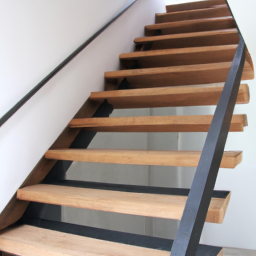 Construire un Escalier de Secours Conforme aux Normes Frejus